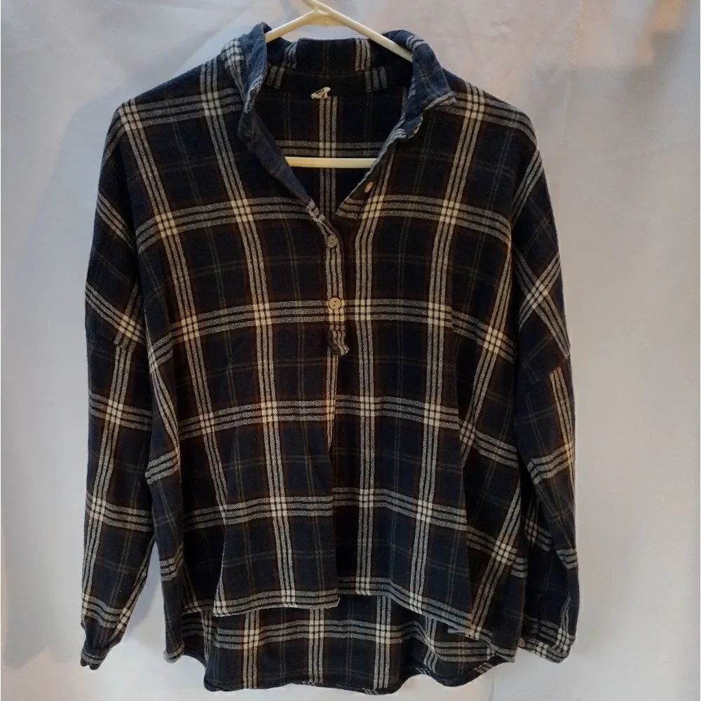 Plaid 1/4 button pullover top